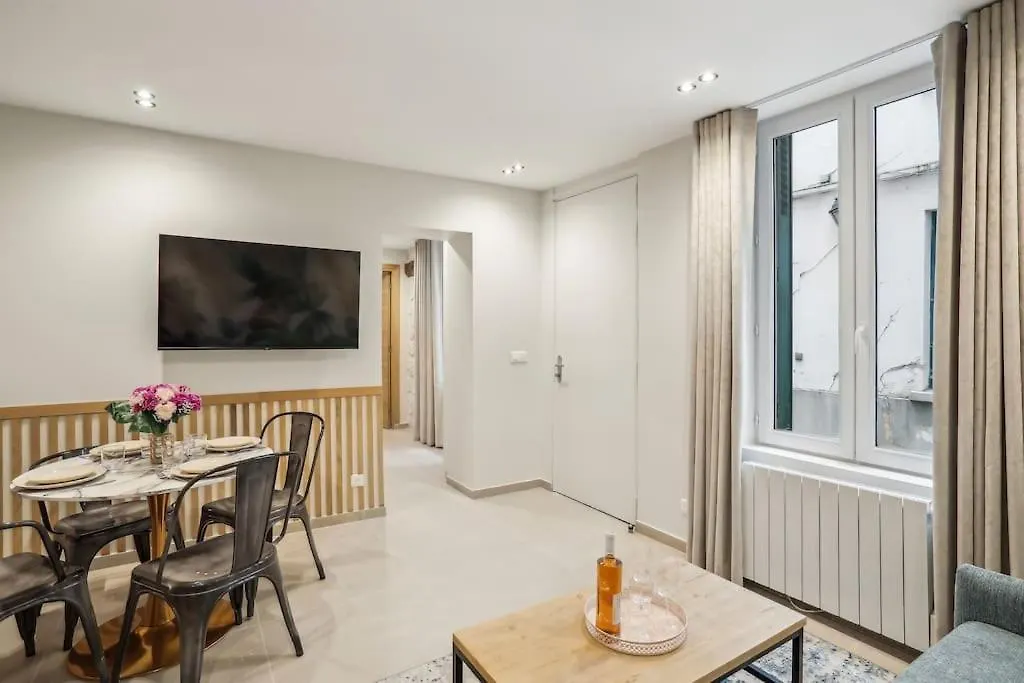 Cozy Nest 2 Steps From The Marais - 4 Pers Appartement Parijs Frankrijk