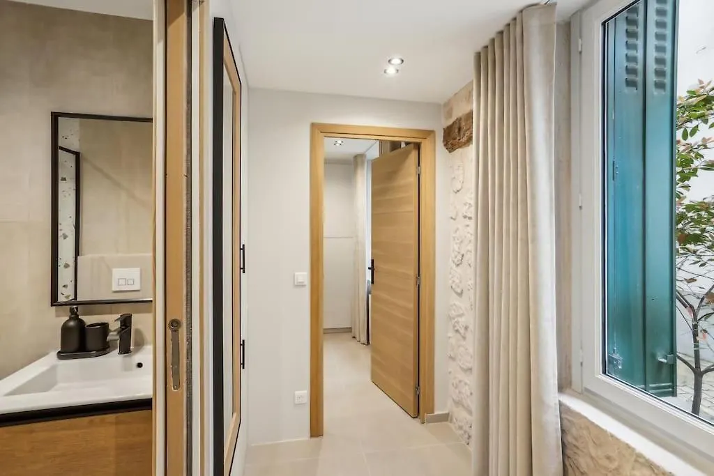 Cozy Nest 2 Steps From The Marais - 4 Pers Appartement Parijs